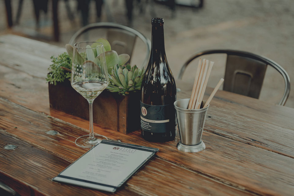 Andrew Murray Vineyards Discover experience table